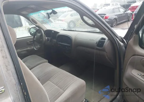 2000 Toyota Tundra Sr5 V8 from USA, damaged, VIN 5TBKT4415YS114698